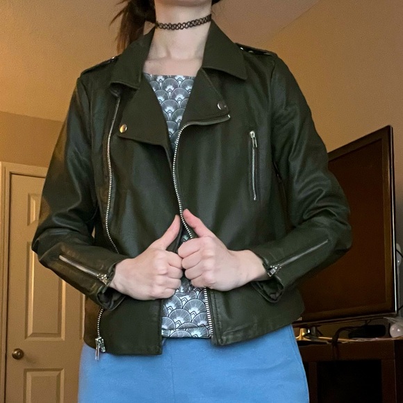 🫒 Olive Pleather Jacket - Picture 1 of 7